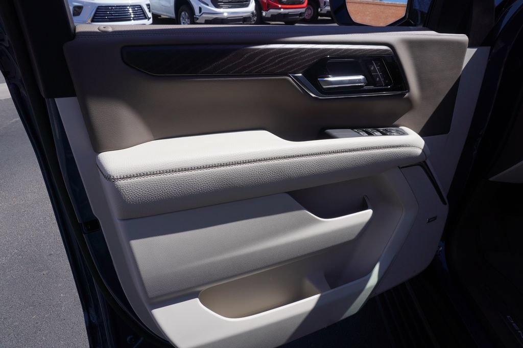 New 2026 GMC Yukon XL Denali w/ Sun & Power Step Package AWD/4WD image 16