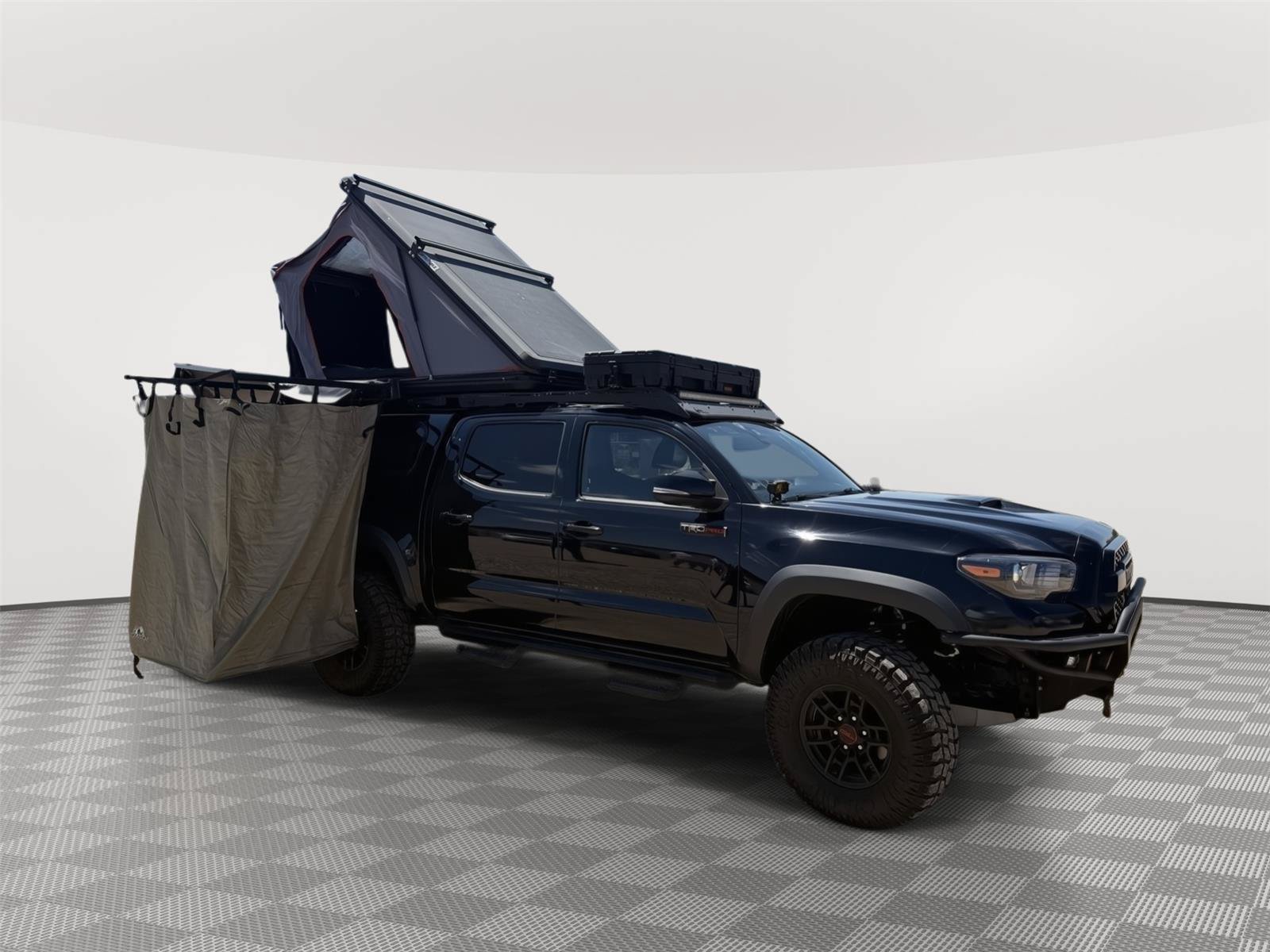Used 2019 Toyota Tacoma TRD Pro AWD/4WD image 3