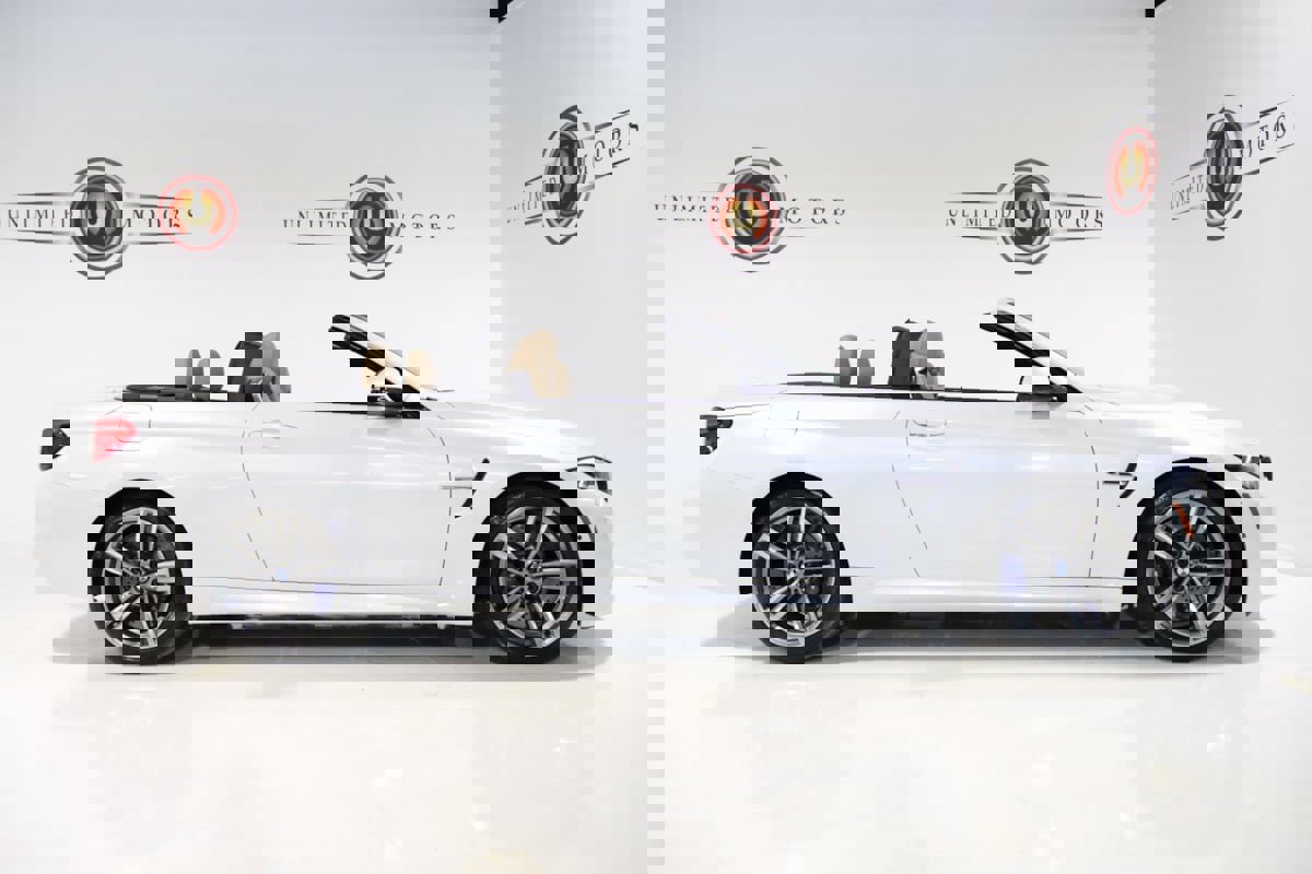 Used 2018 BMW M4 Convertible image 5