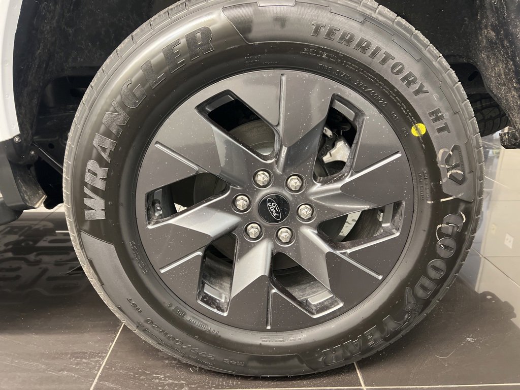 New 2025 Ford F150 Lightning Lariat image 7