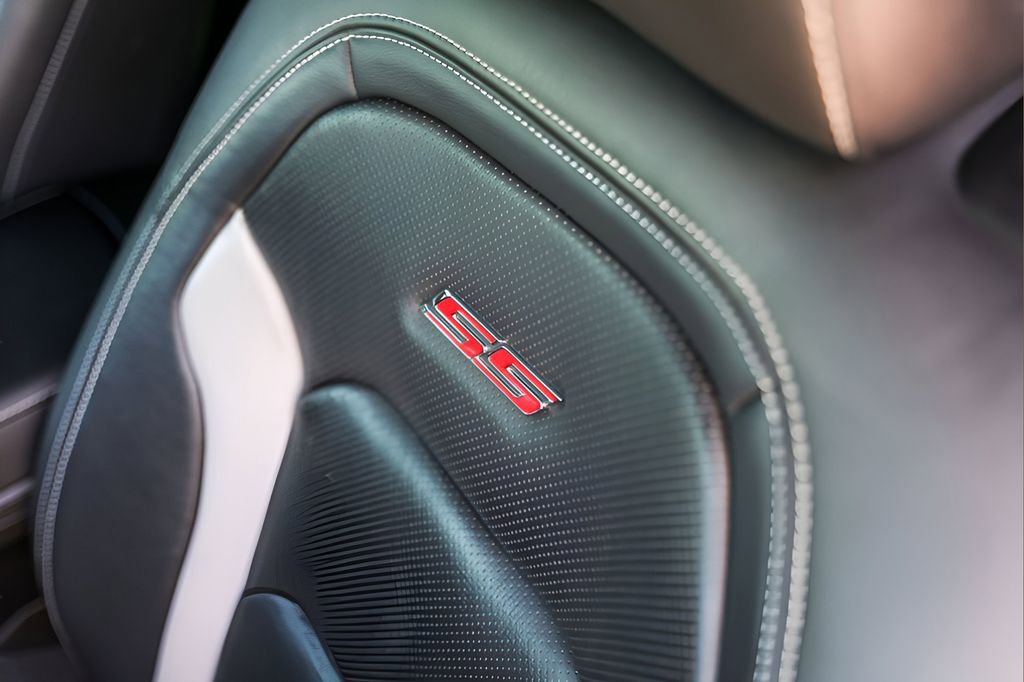 Used 2022 Chevrolet Camaro SS image 11