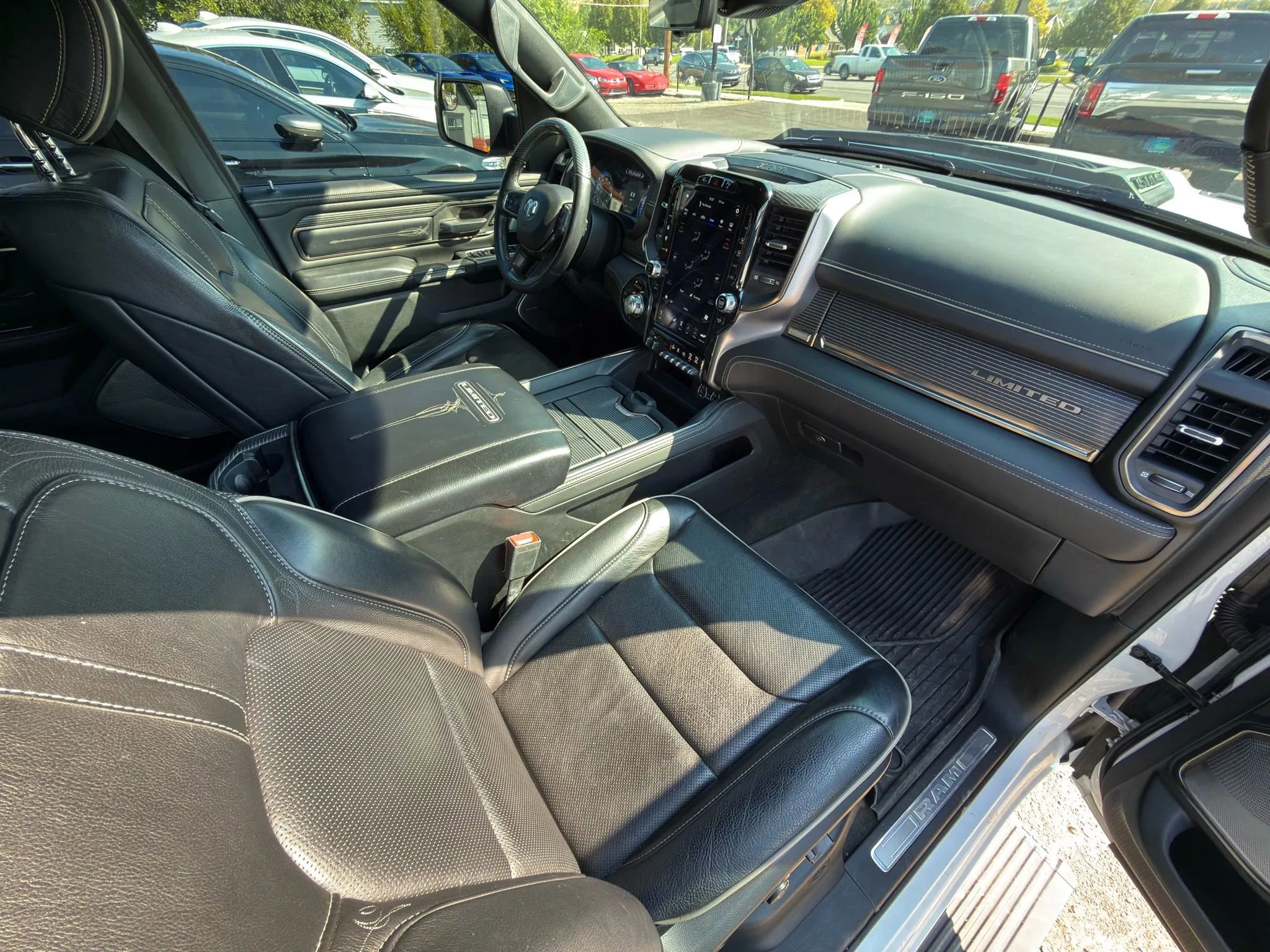 Used 2021 RAM 1500 Limited w/ Night Edition image 7