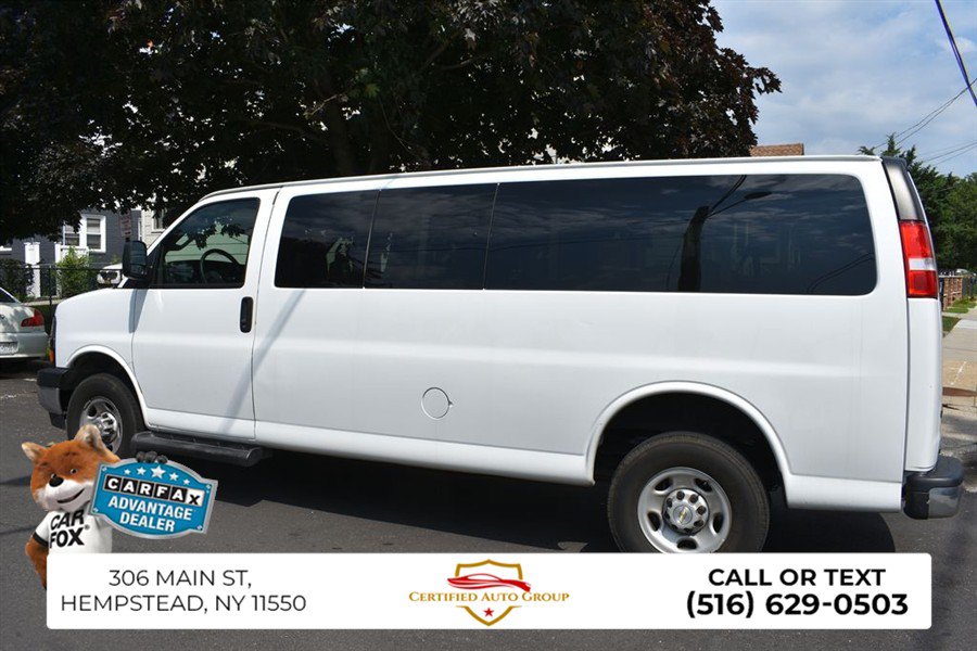 Used 2023 Chevrolet Express 3500 LT RWD image 8