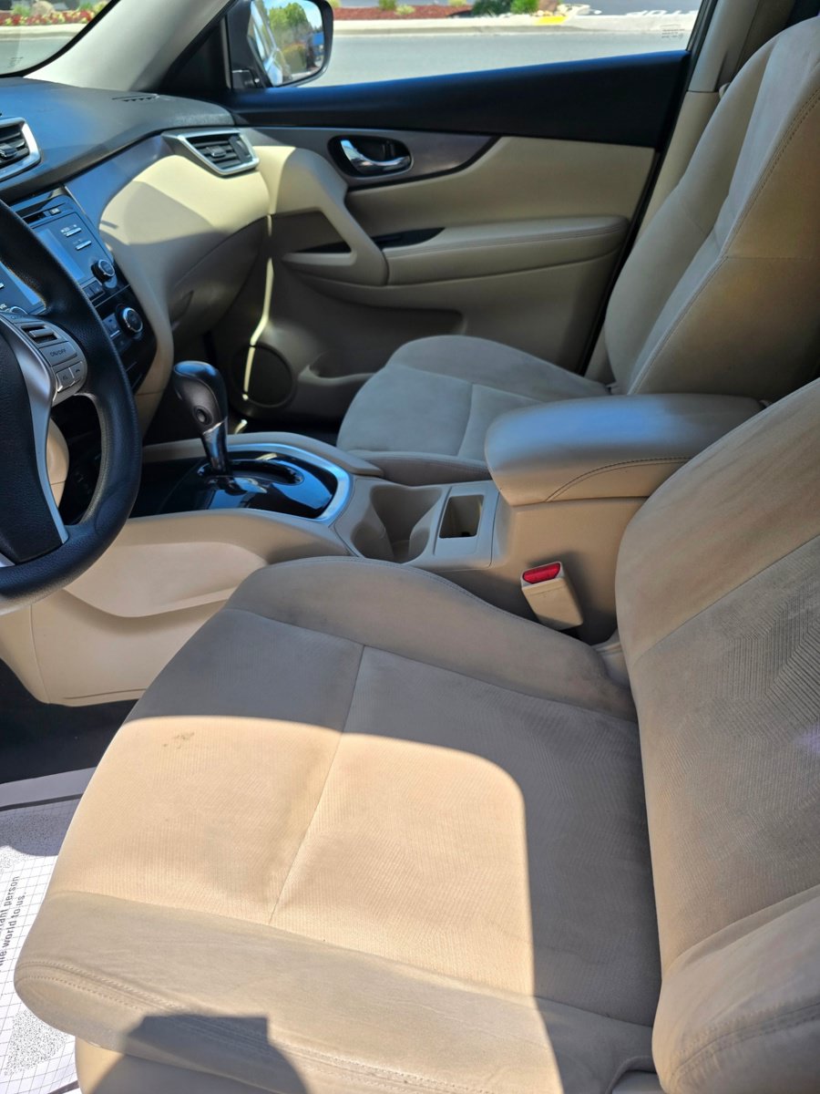 Used 2016 Nissan Rogue S FWD image 6