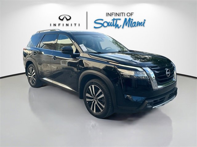 Used 2024 Nissan Pathfinder Platinum w/ Cargo Package