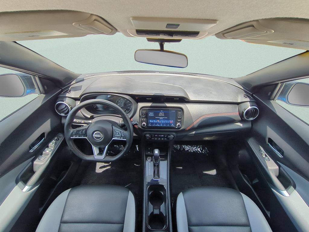 Used 2024 Nissan Kicks SR w/ SR Premium Package FWD image 12