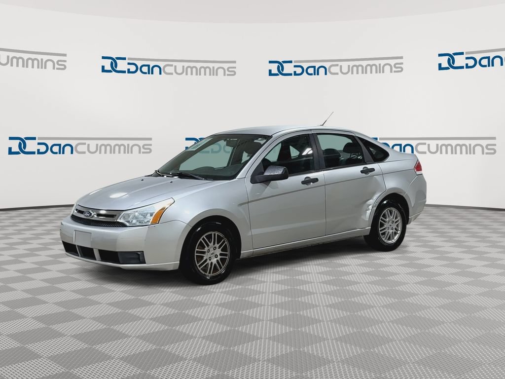 Used 2011 Ford Focus SE w/ 201A Rapid Spec Order Code FWD image 4