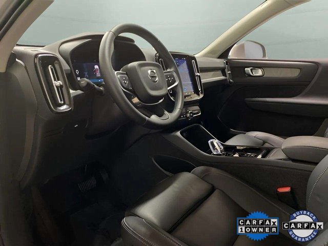 Used 2025 Volvo XC40 B5 Plus image 66