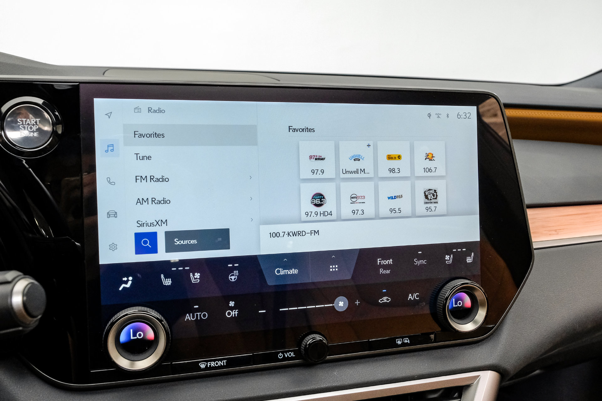 Used 2024 Lexus RX 350 Premium w/ Cold Area Package FWD image 32