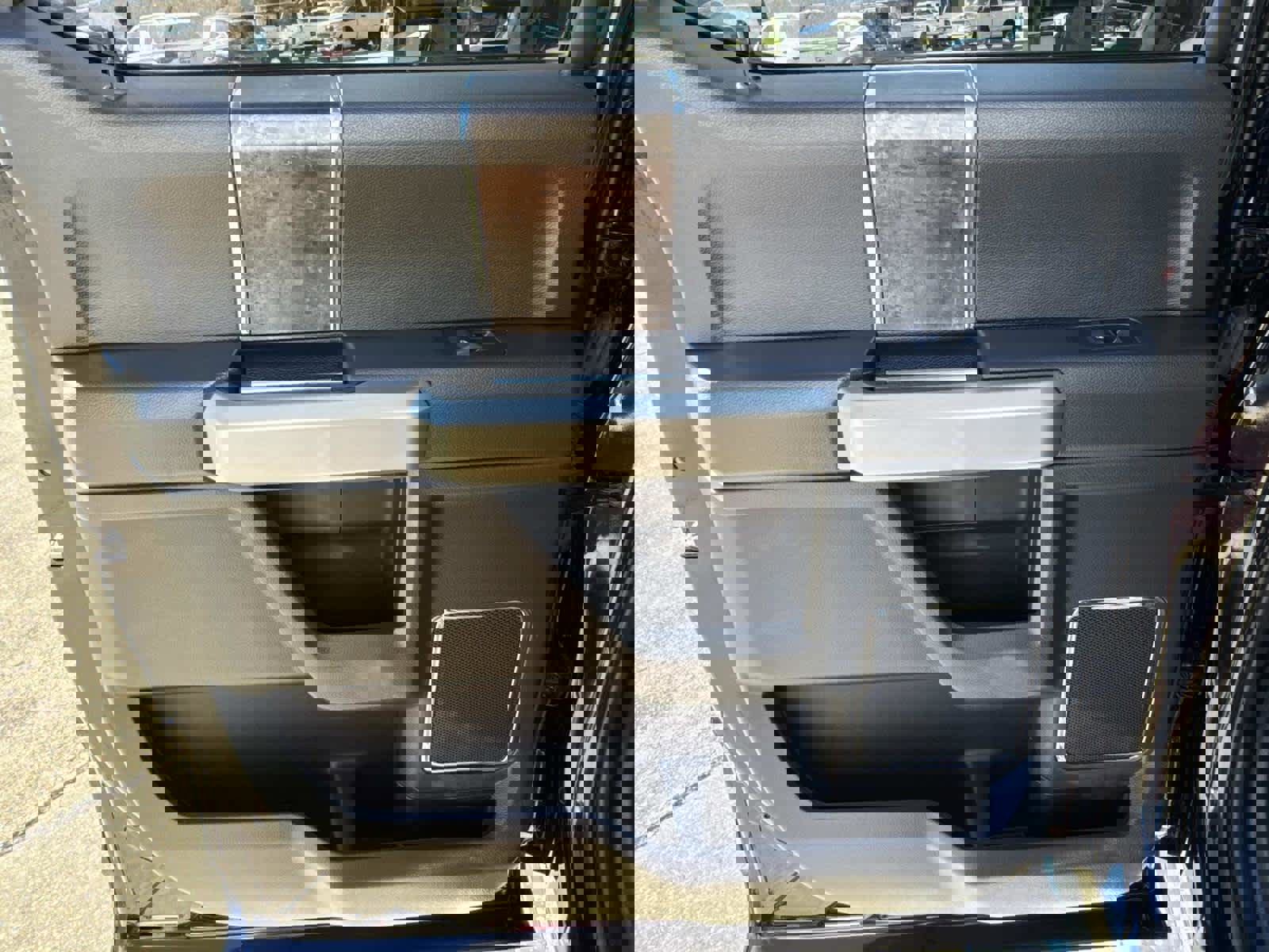 Used 2022 Ford F250 Lariat w/ Lariat Ultimate Package image 28