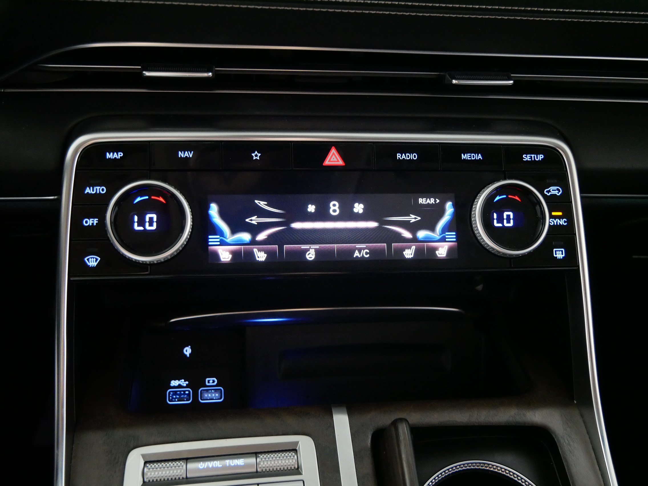 Certified 2023 Genesis GV80 3.5T AWD/4WD image 23