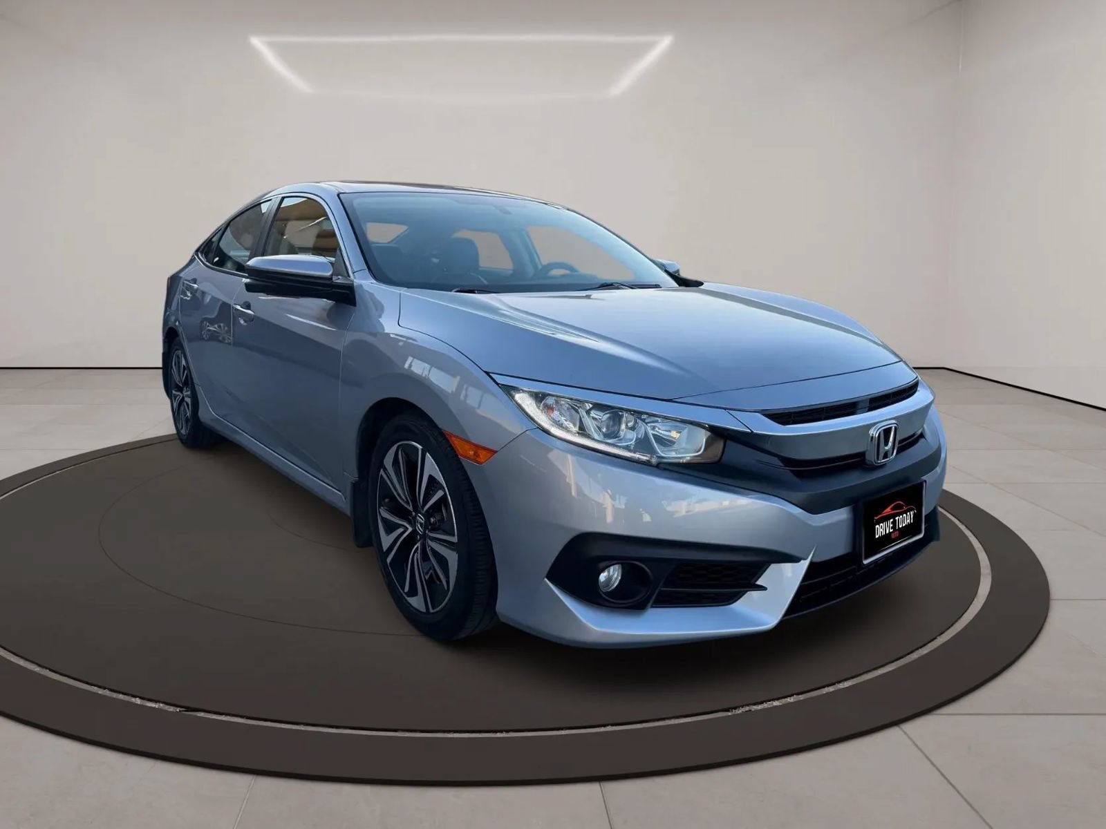 Used 2017 Honda Civic EX-L image 2