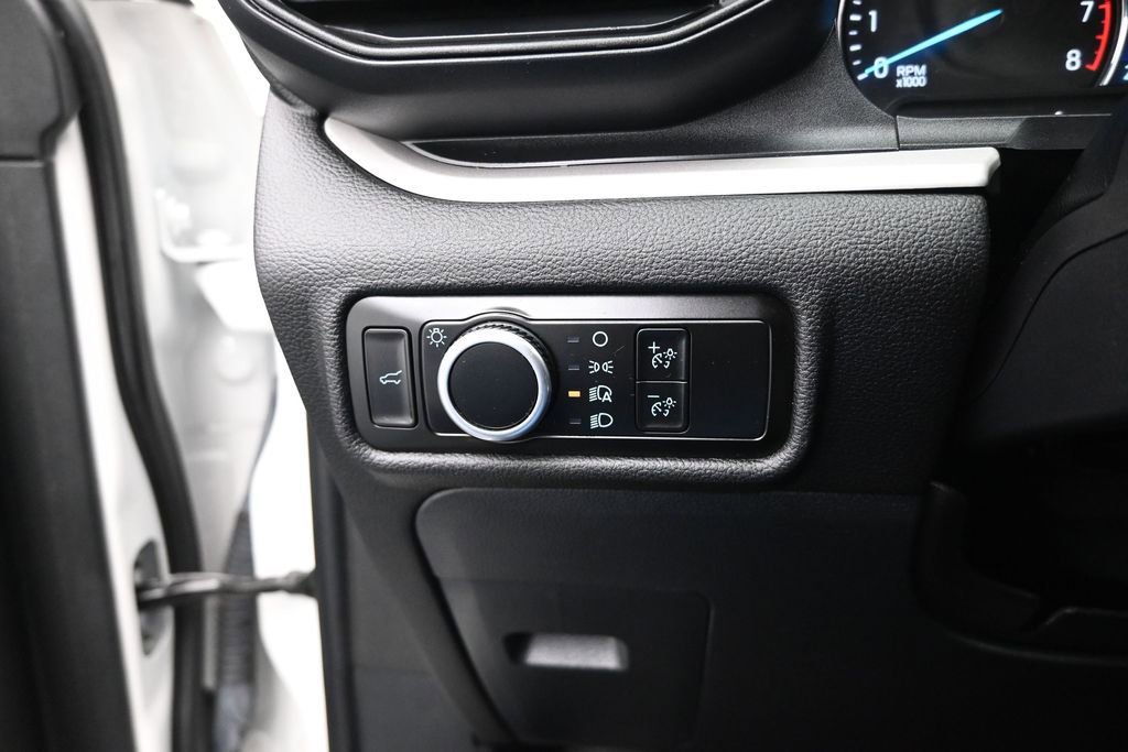 Used 2023 Ford Explorer XLT RWD image 13