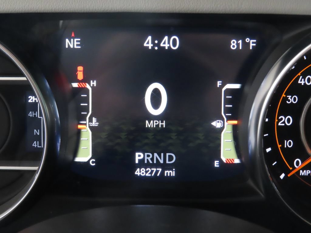 Used 2023 Jeep Wrangler Unlimited Sahara AWD/4WD image 11