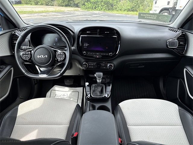 Used 2023 Kia Soul GT-Line image 19