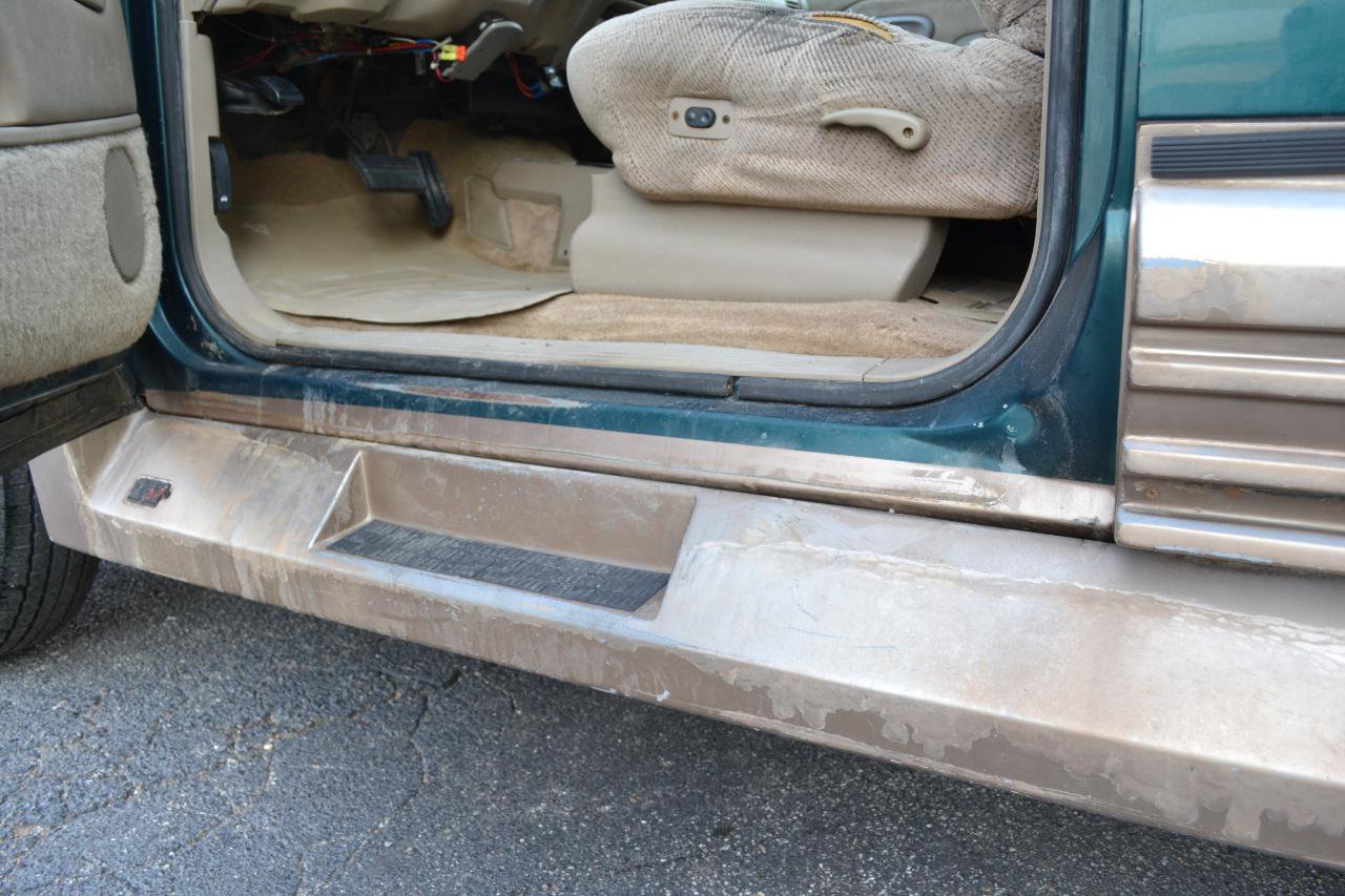 Used 1996 Chevrolet Silverado 3500 4x4 Extended Cab image 22