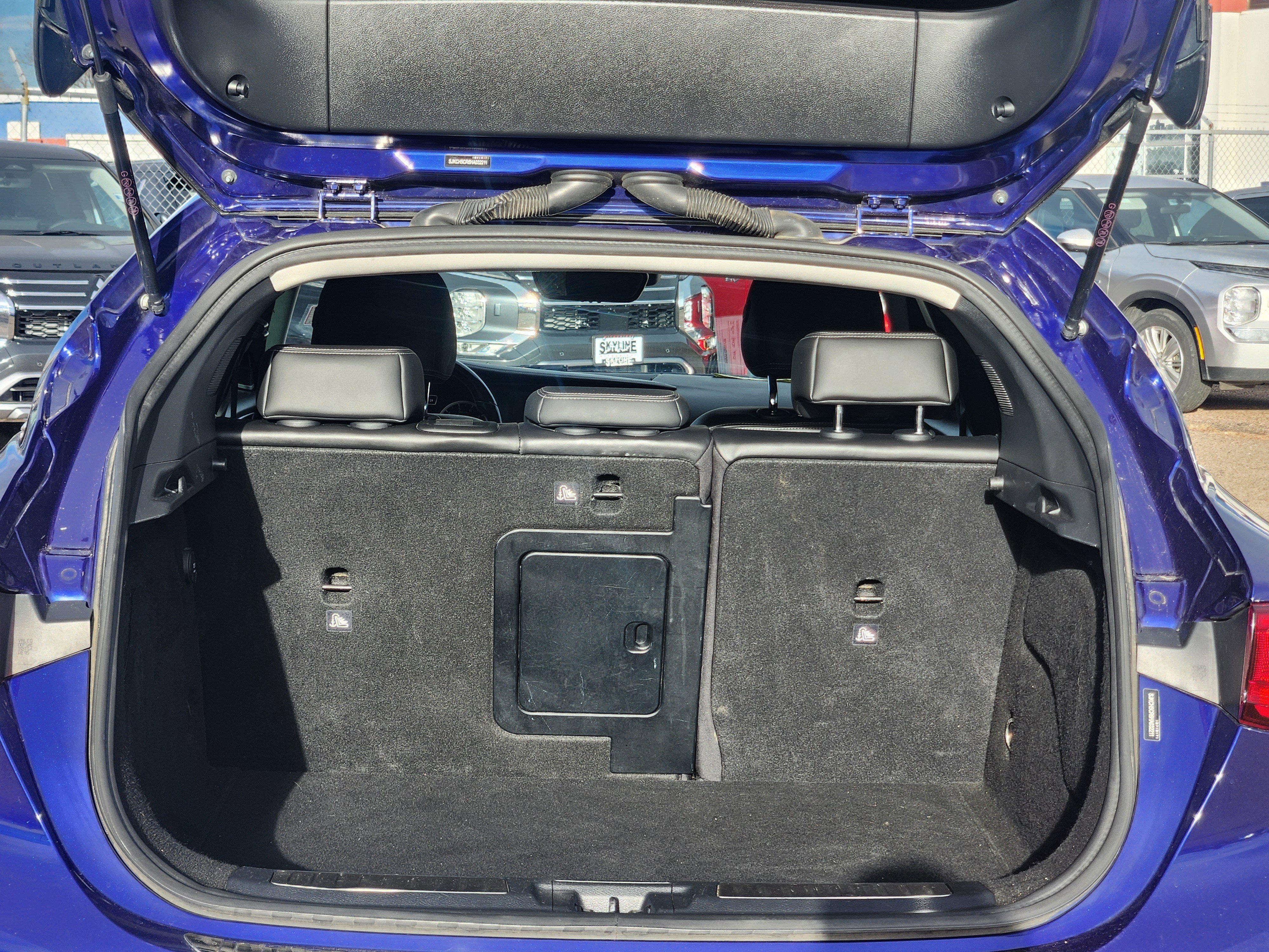 Used 2017 INFINITI QX30 Premium w/ Technology Package image 22