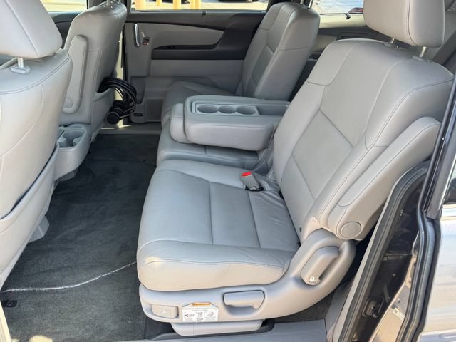 Used 2016 Honda Odyssey Touring Elite image 18