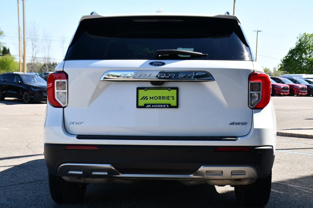 Used 2023 Ford Explorer XLT w/ Equipment Group 202A AWD/4WD image 5
