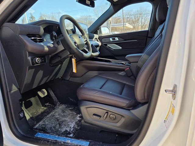 New 2026 Ford Explorer Platinum w/ LUX Leather Package image 12