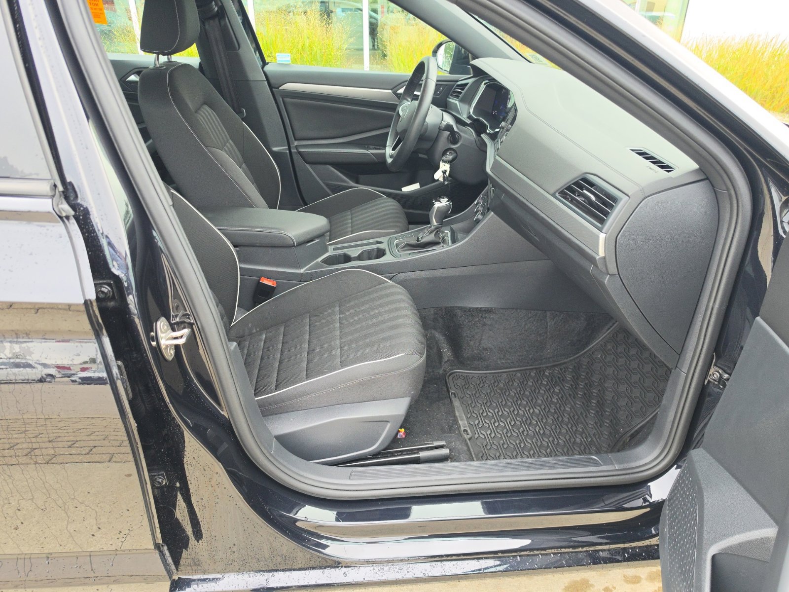 Certified 2024 Volkswagen Jetta Sport FWD image 13