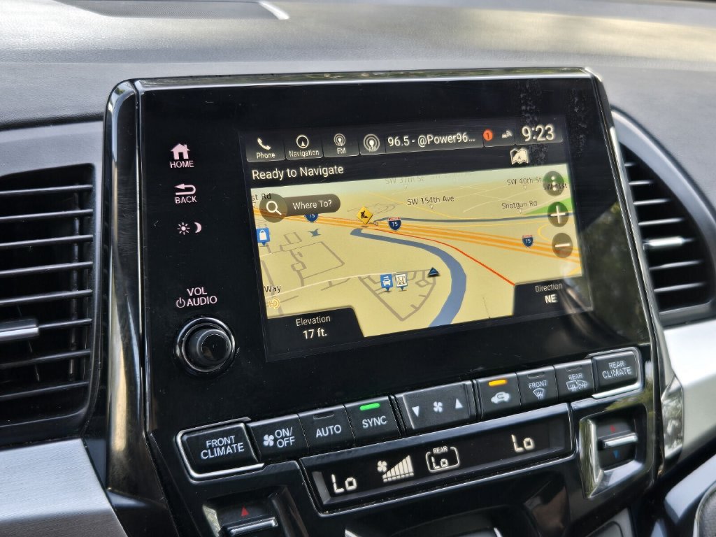 Certified 2024 Honda Odyssey Touring image 21