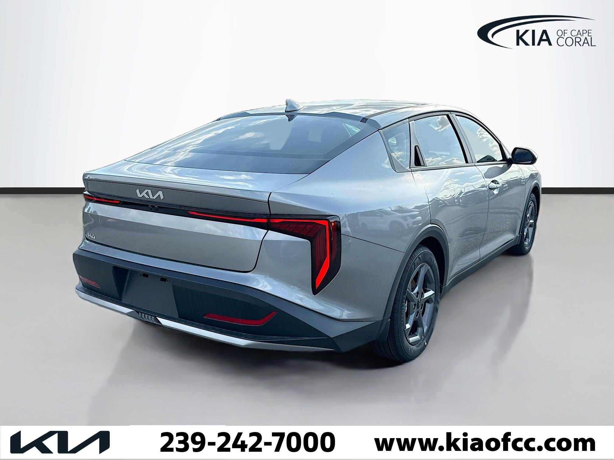 New 2025 Kia K4 LXS image 5
