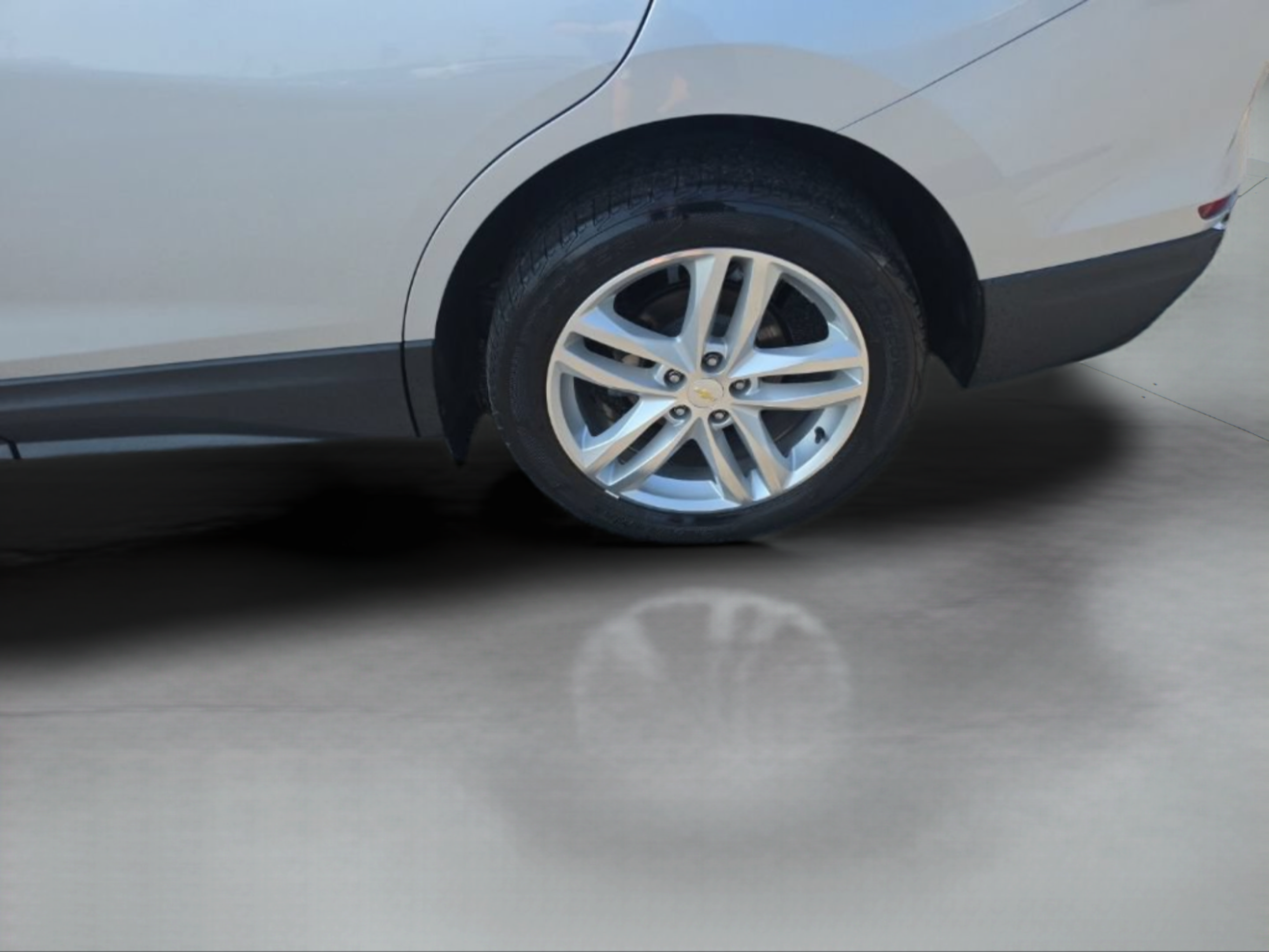 Used 2019 Chevrolet Equinox Premier FWD image 33