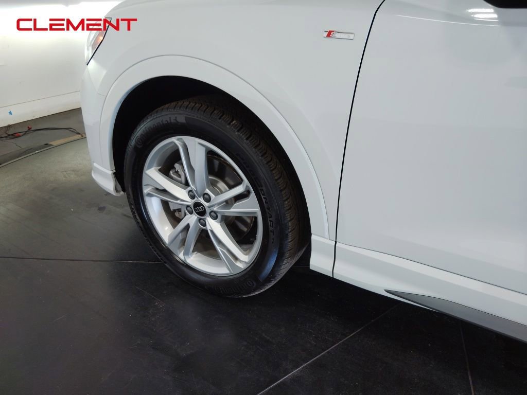 Used 2024 Audi Q3 2.0T Premium Plus w/ Premium Plus Package image 42