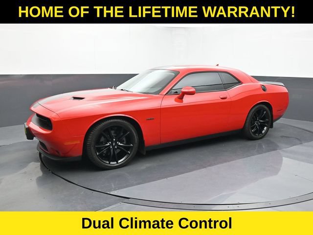 Used 2018 Dodge Challenger R/T w/ Blacktop Package RWD image 10