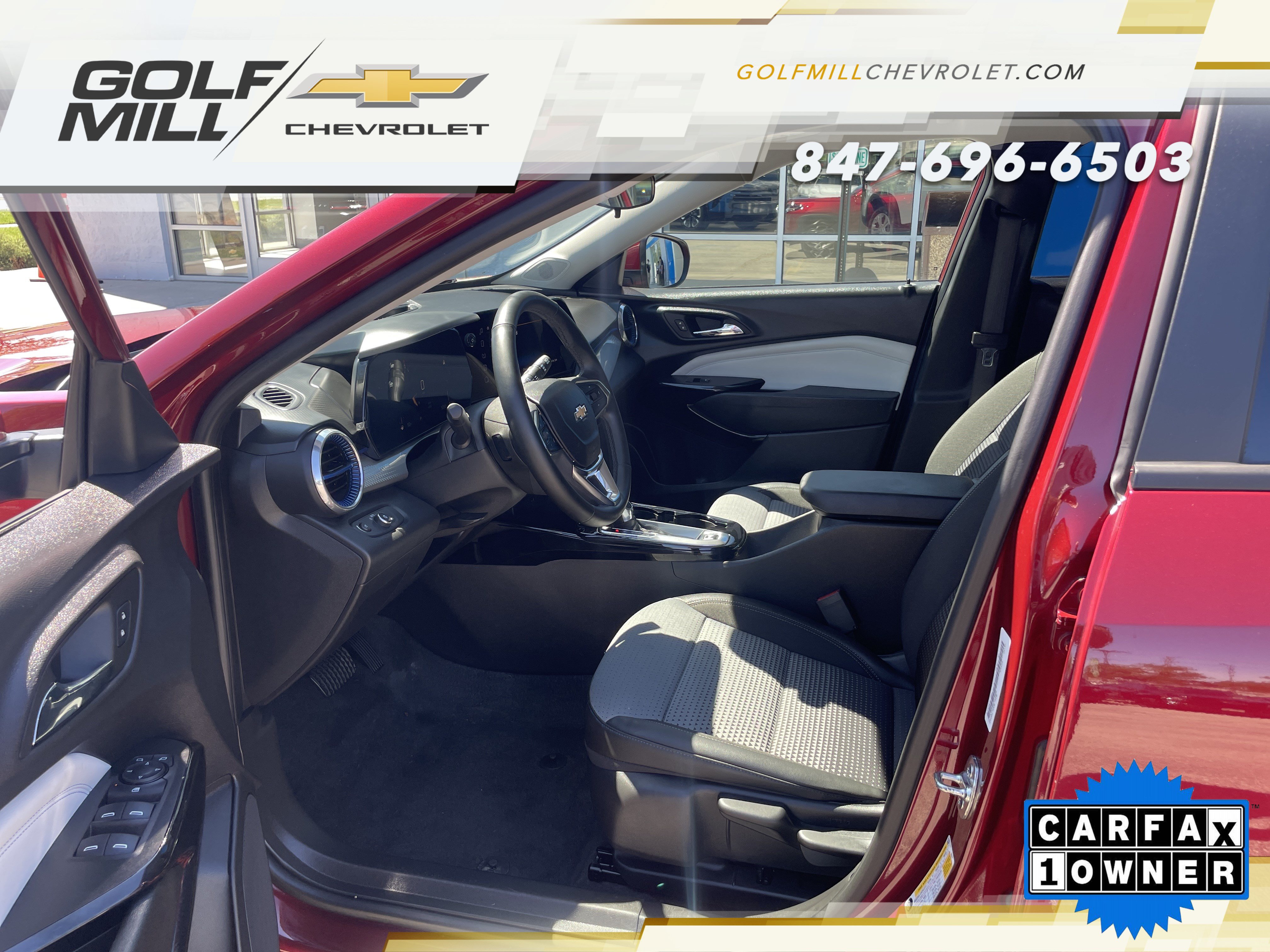 Used 2025 Chevrolet Trax LT w/ LT Convenience Package FWD image 13