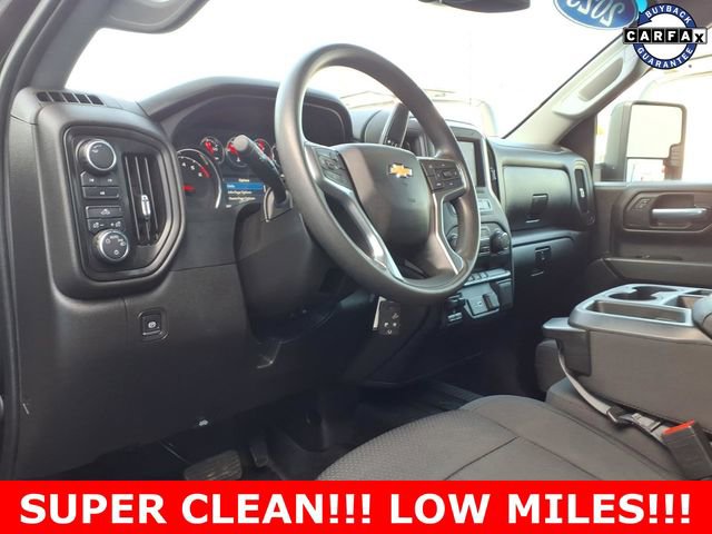 Used 2023 Chevrolet Silverado 2500 Custom w/ Custom Convenience Package image 9