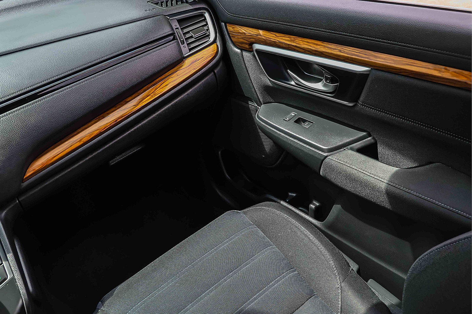 Used 2020 Honda CR-V EX image 17