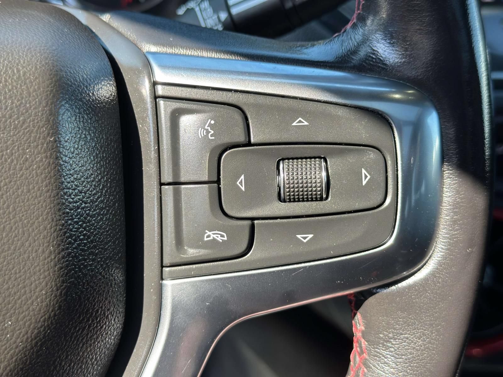 Certified 2022 Chevrolet Blazer RS w/ Enhanced Convenience Package AWD/4WD image 18