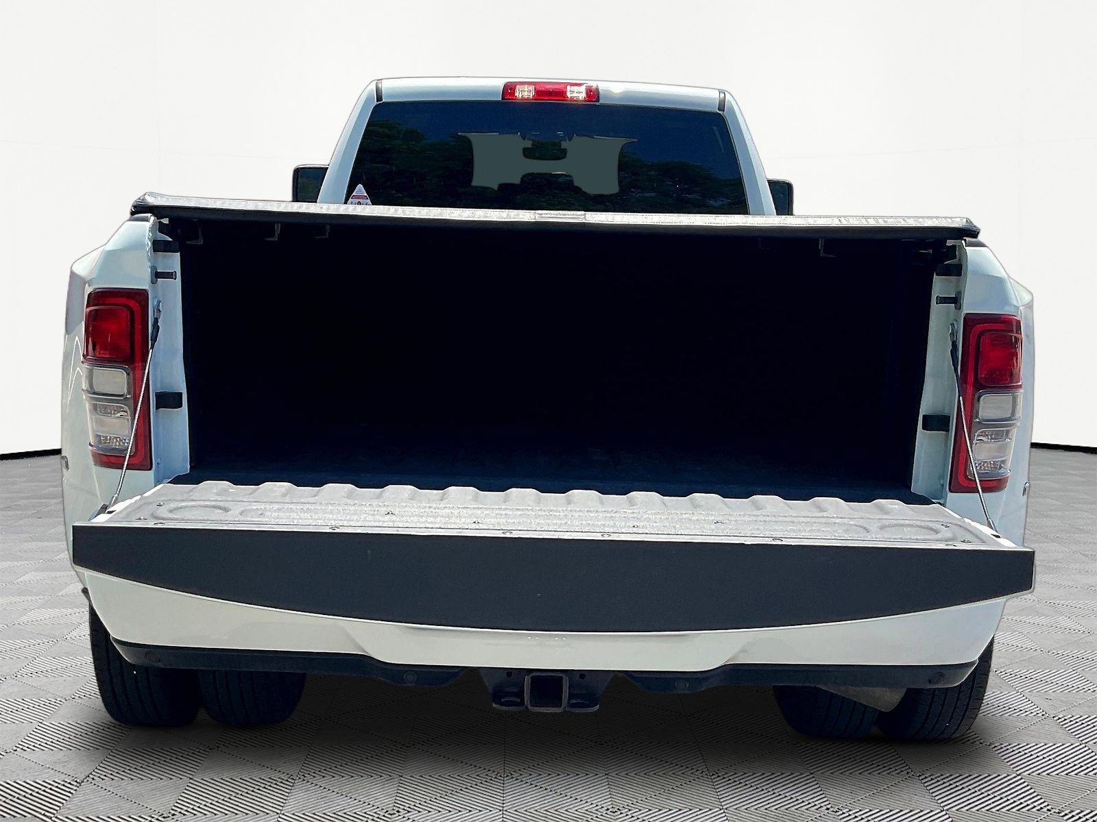 Used 2024 RAM 3500 Big Horn w/ Night Edition AWD/4WD image 7