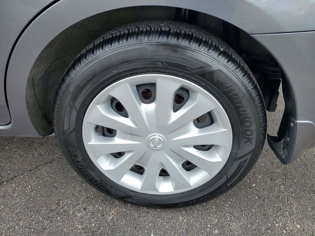 Used 2019 Nissan Versa S FWD image 24
