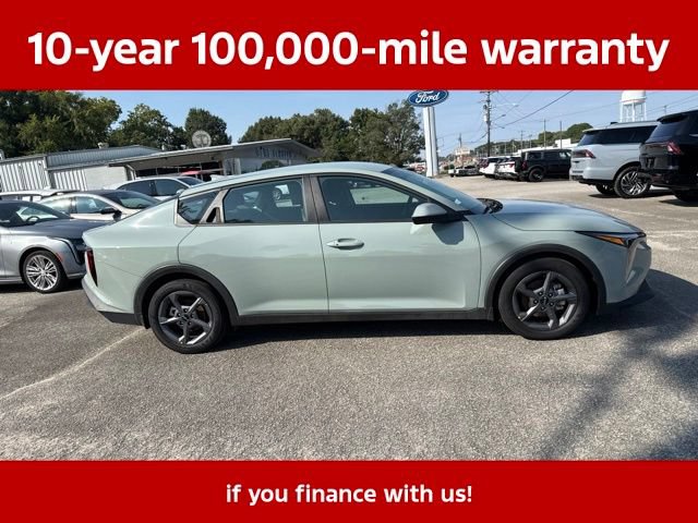 Used 2025 Kia K4 FWD image 16