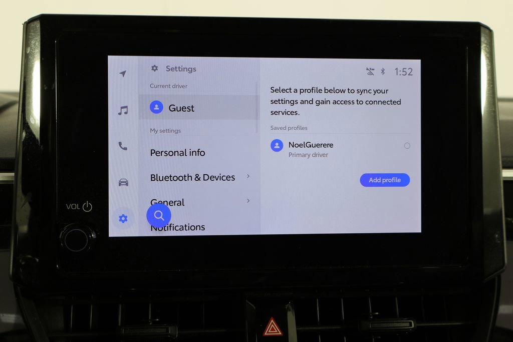 Used 2025 Toyota Corolla LE w/ Convenience Package image 31