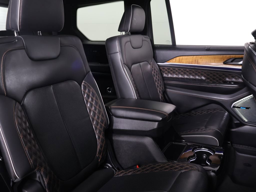 Used 2021 Jeep Grand Cherokee L Summit image 39