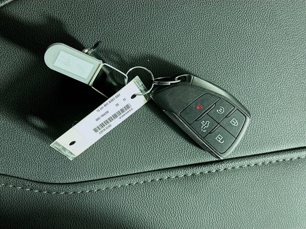 Used 2024 GMC Sierra 1500 Elevation w/ LPO, Elevation Black Package image 36