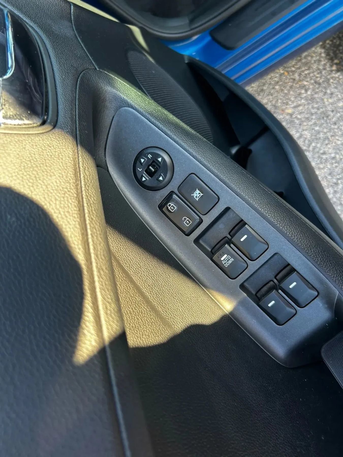 Used 2015 Kia Forte LX w/ Popular Package image 21