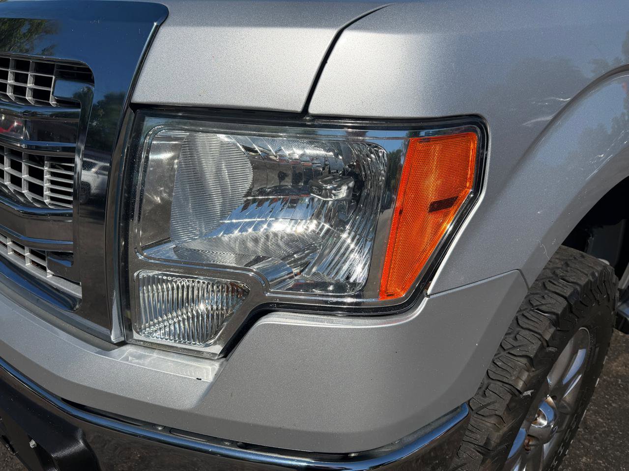 Used 2014 Ford F150 XLT w/ Equipment Group 302A Luxury AWD/4WD image 9