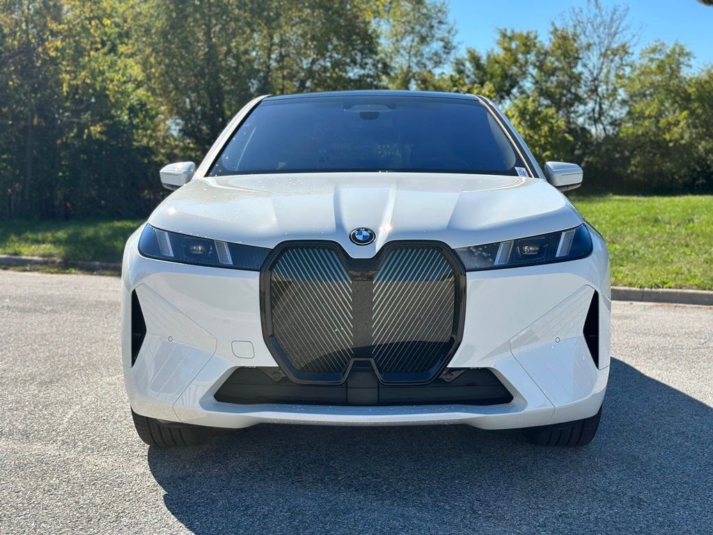 New 2026 BMW iX xDrive45 image 2