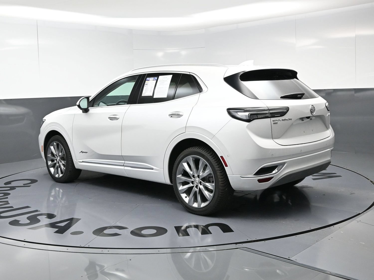 Used 2023 Buick Envision Avenir AWD/4WD image 19