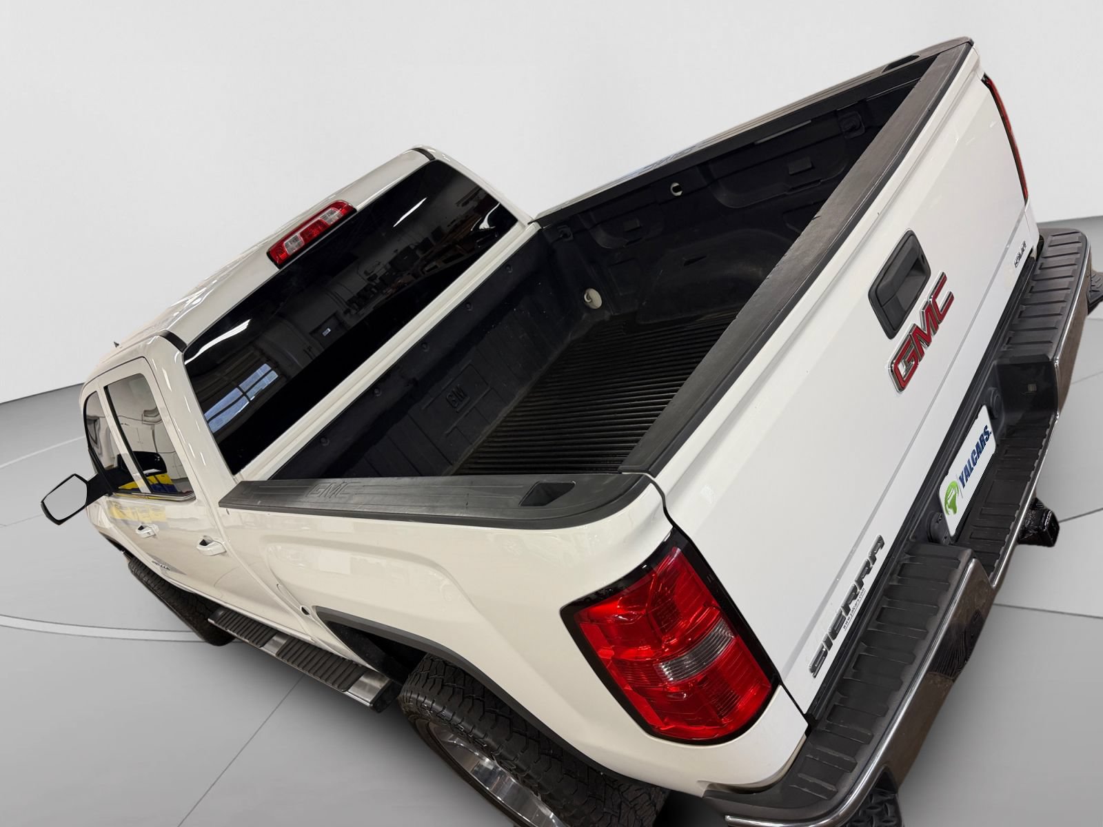 Used 2014 GMC Sierra 1500 SLE w/ SLE Value Package AWD/4WD image 12