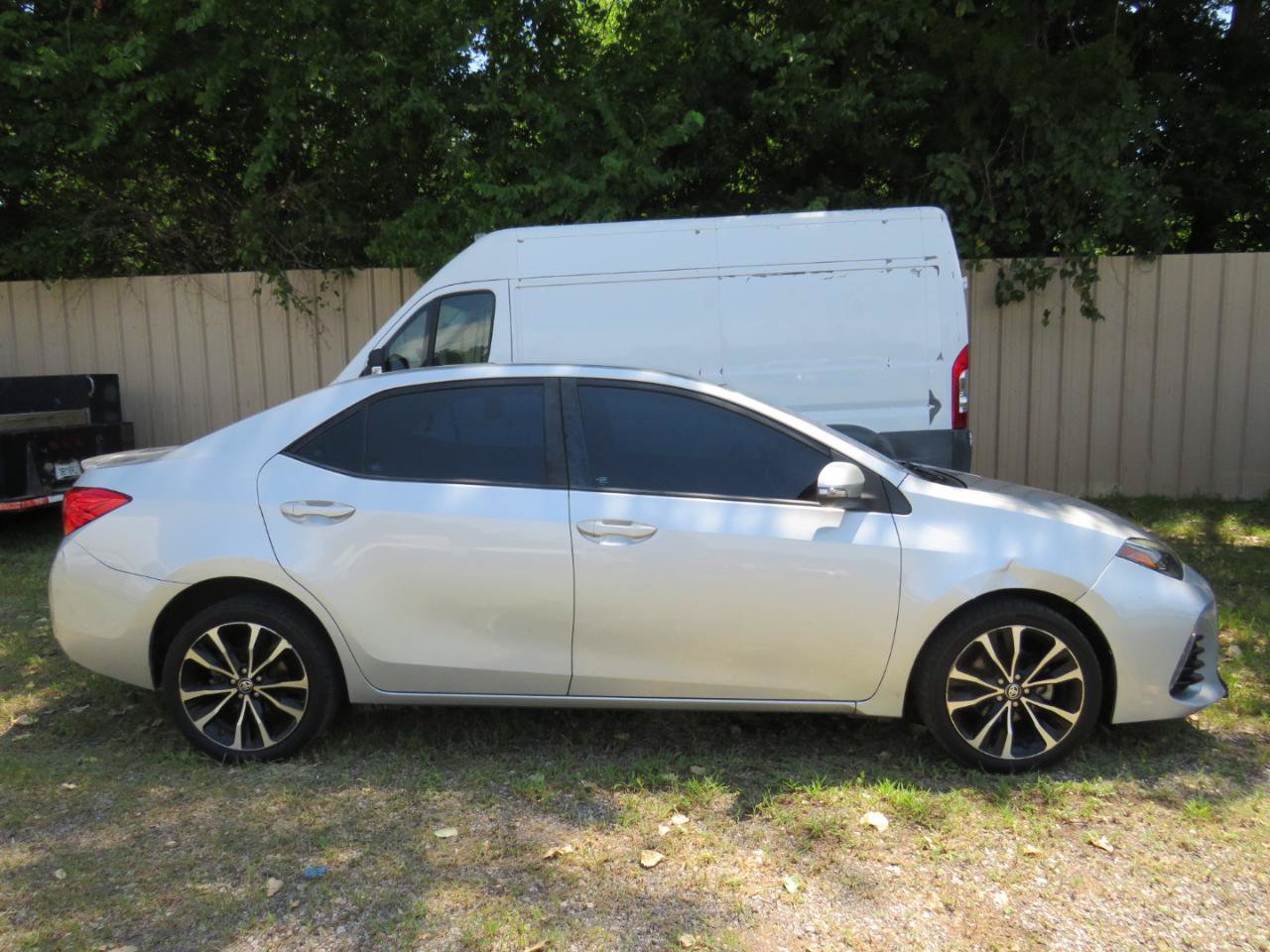 Used 2017 Toyota Corolla SE FWD image 38