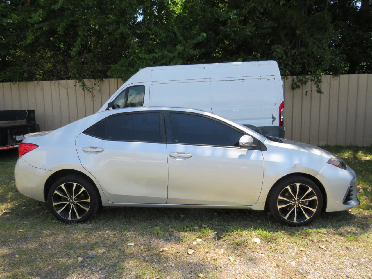 Used 2017 Toyota Corolla SE FWD image 38