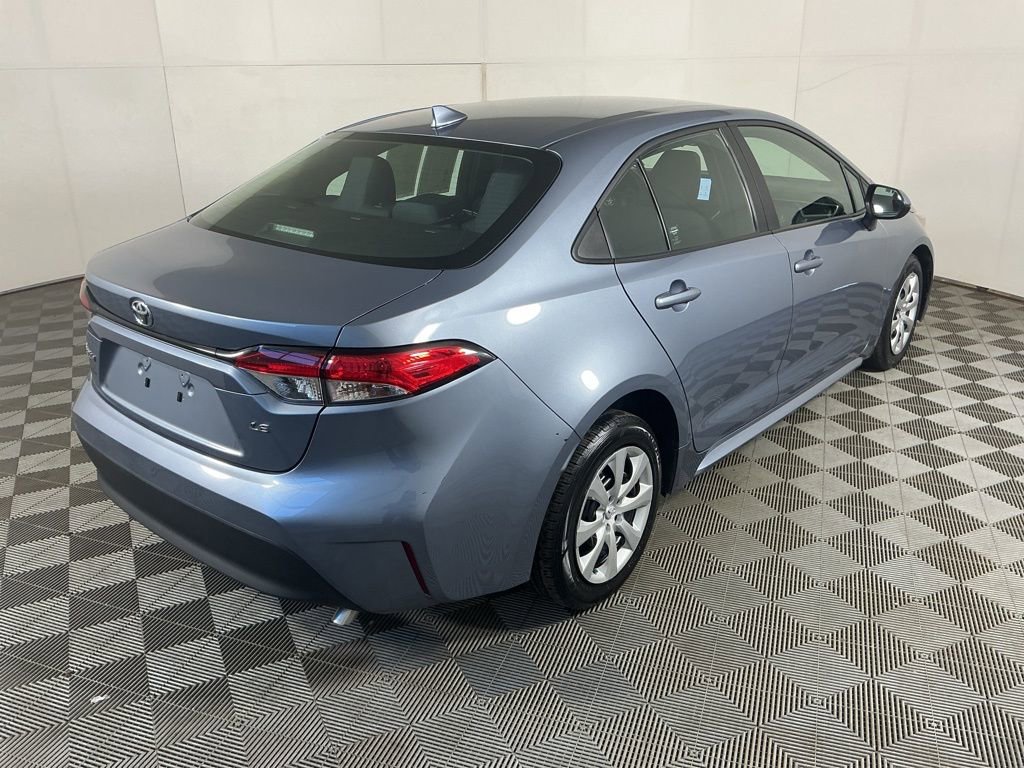 Used 2023 Toyota Corolla LE FWD image 7
