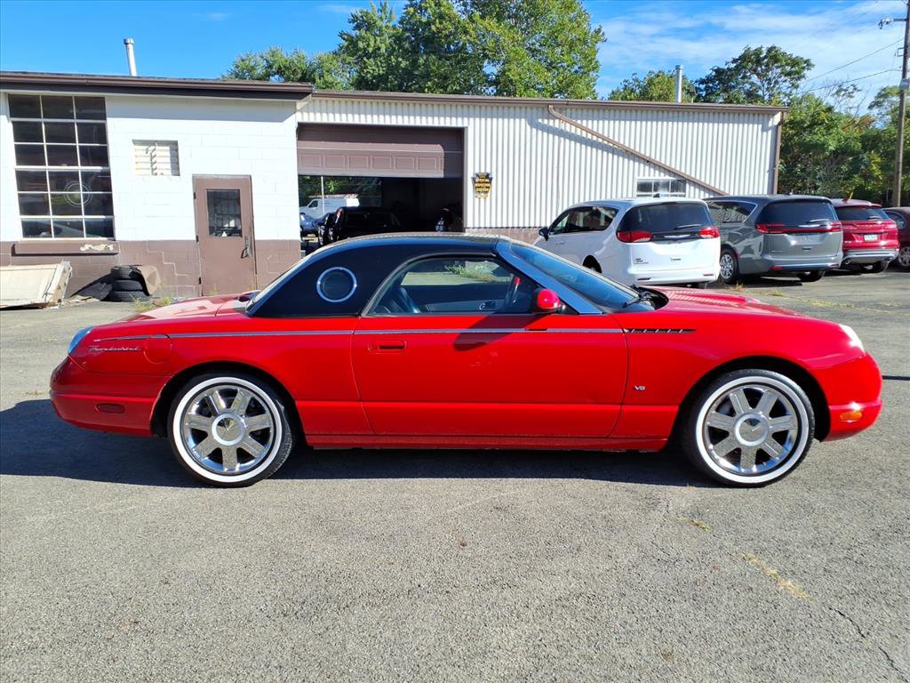 Used 2004 Ford Thunderbird Deluxe image 2