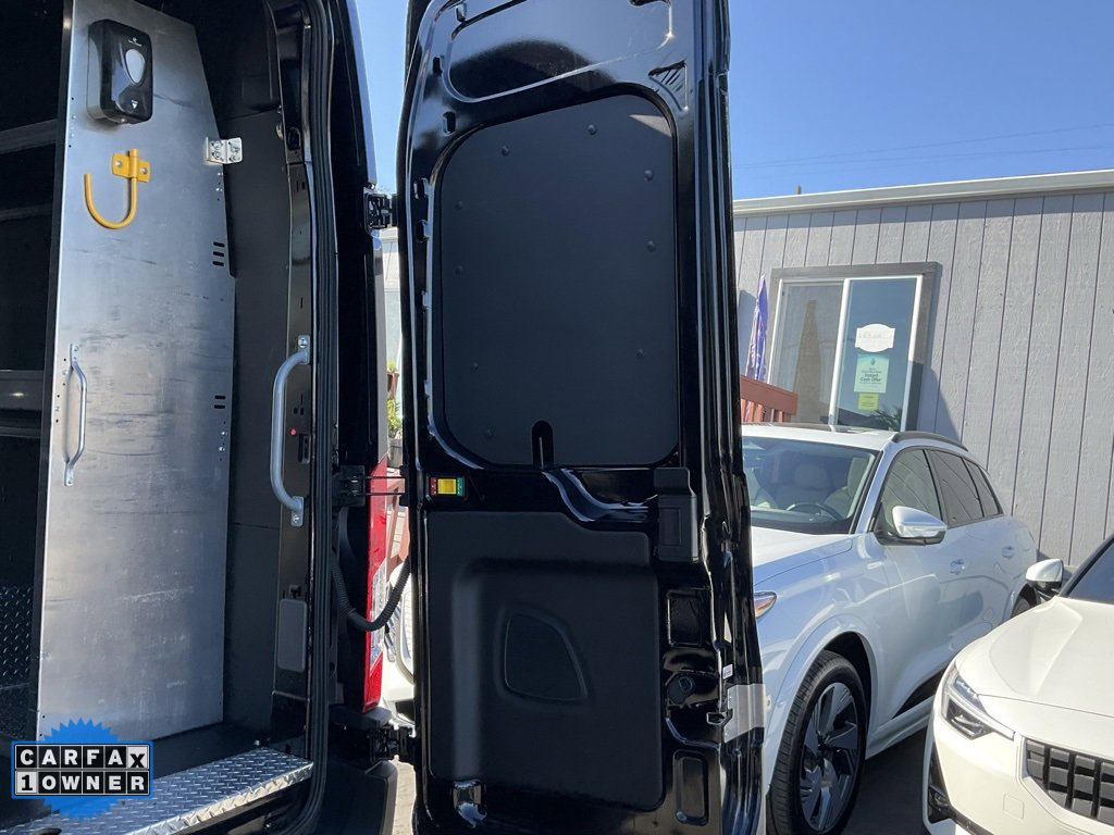 Used 2022 Ford E-Transit 148 High Roof Extended w/ Load Area Protection Package image 11